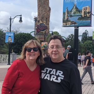 Meet your Posher, Leslie